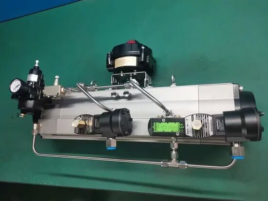 Baja tahan karat 316 Full Port Pneumatic Ball Valve dengan ISO5211 Standard Flanged End